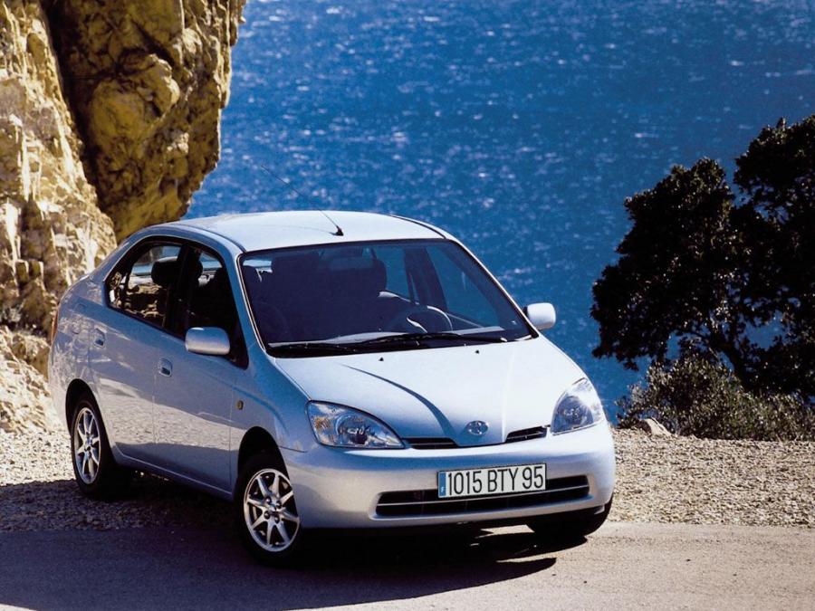  Toyota Prius 1997 года  (фото 13 из 15)
